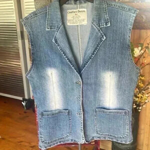 Comfort denim women’s size medium, jean vest.